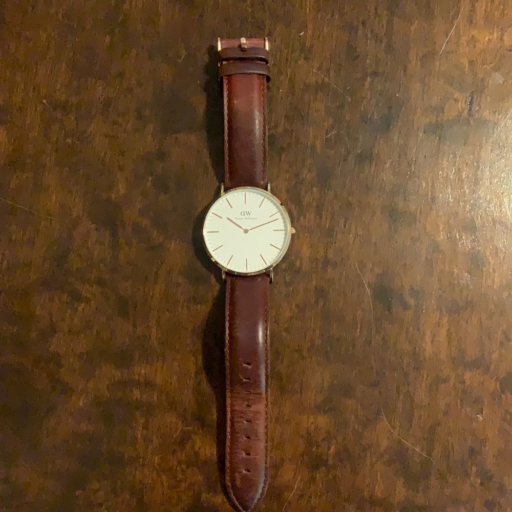 Daniel Welling 40mm watch